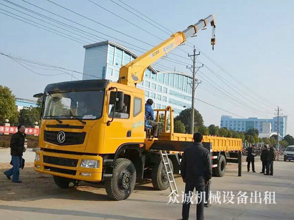 隨車(chē)吊出租5
