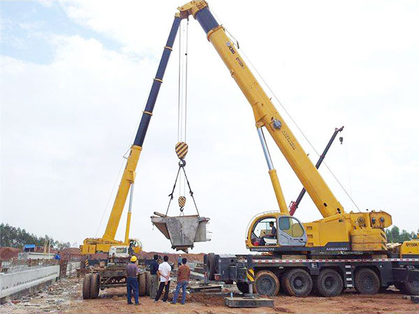 如何購(gòu)買一臺(tái)好的隨車吊？購(gòu)買隨車吊注意事項(xiàng)